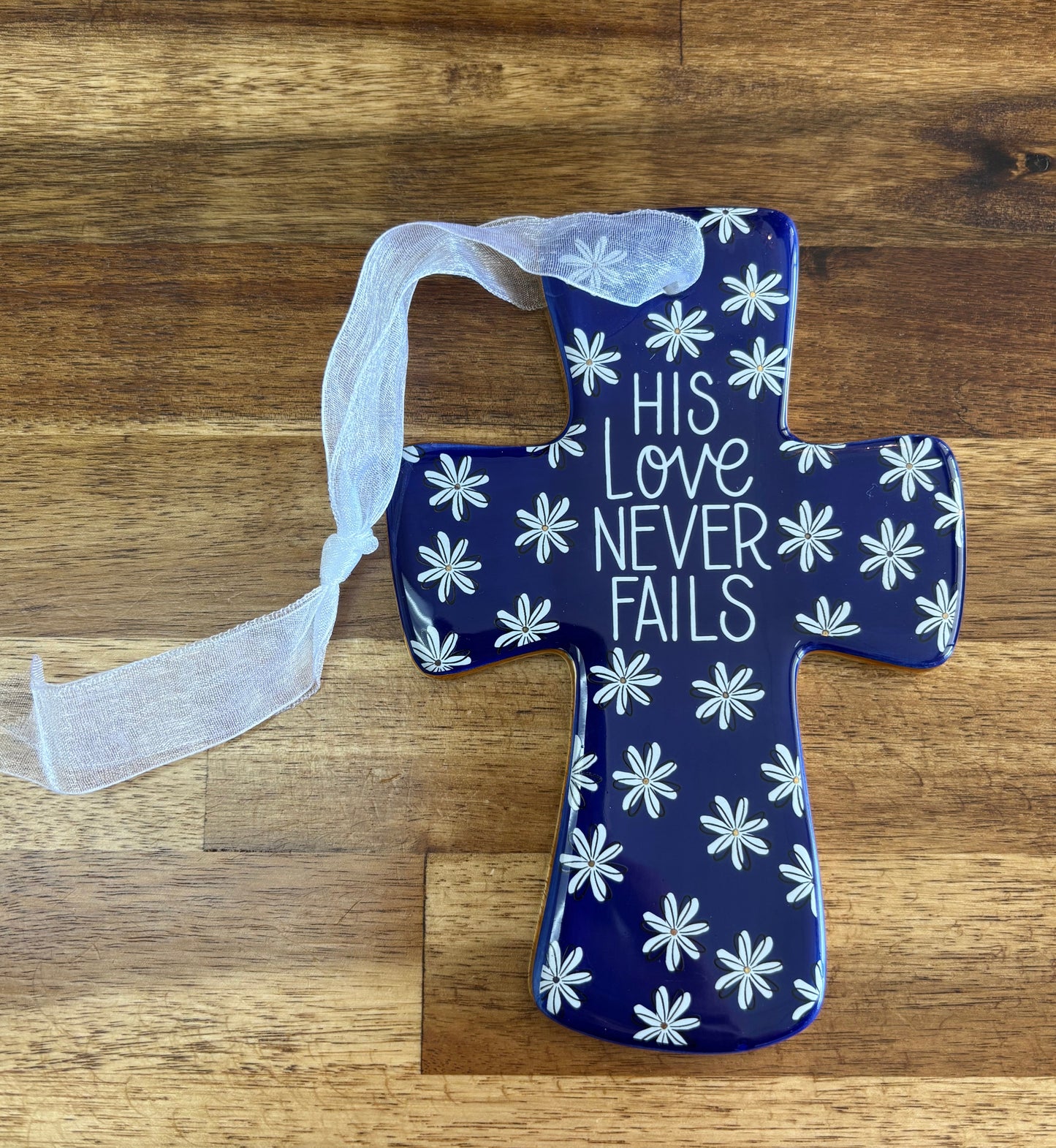 His Love Never Fails Cross