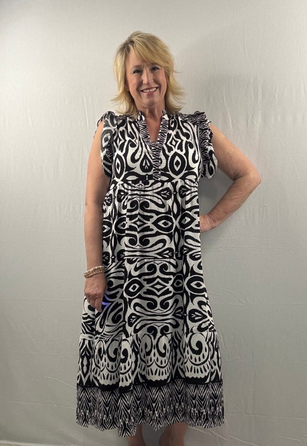 Black White Midi